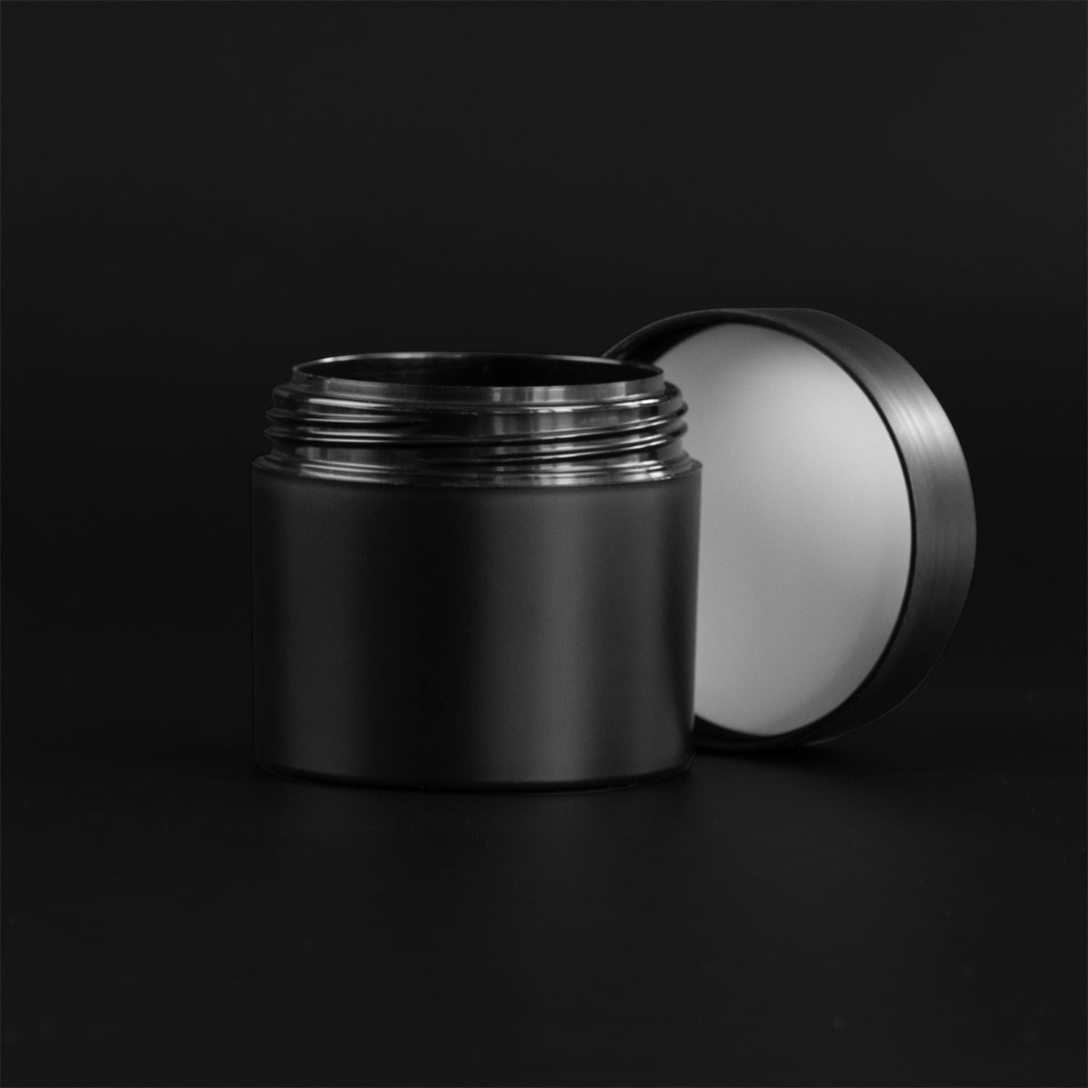 Evyta 30 ml double-wall jar – black